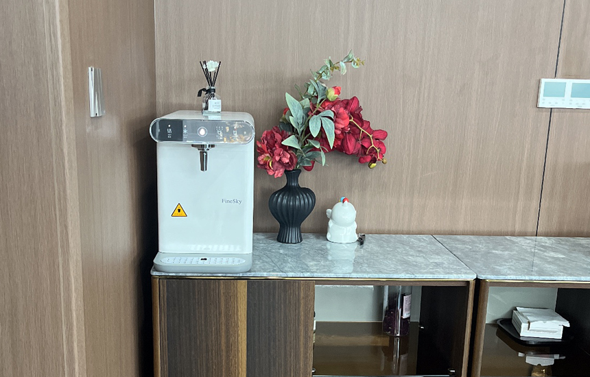 陜西數字出版基地安裝RO凈水器+冰熱直飲機案例(圖2) 微信圖片_20251014173437_156_22.jpg